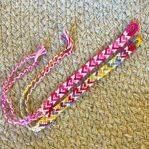 New Super Cute Set of Boho Tie dye Friendship Heart Bracelets Pinks Rainbow